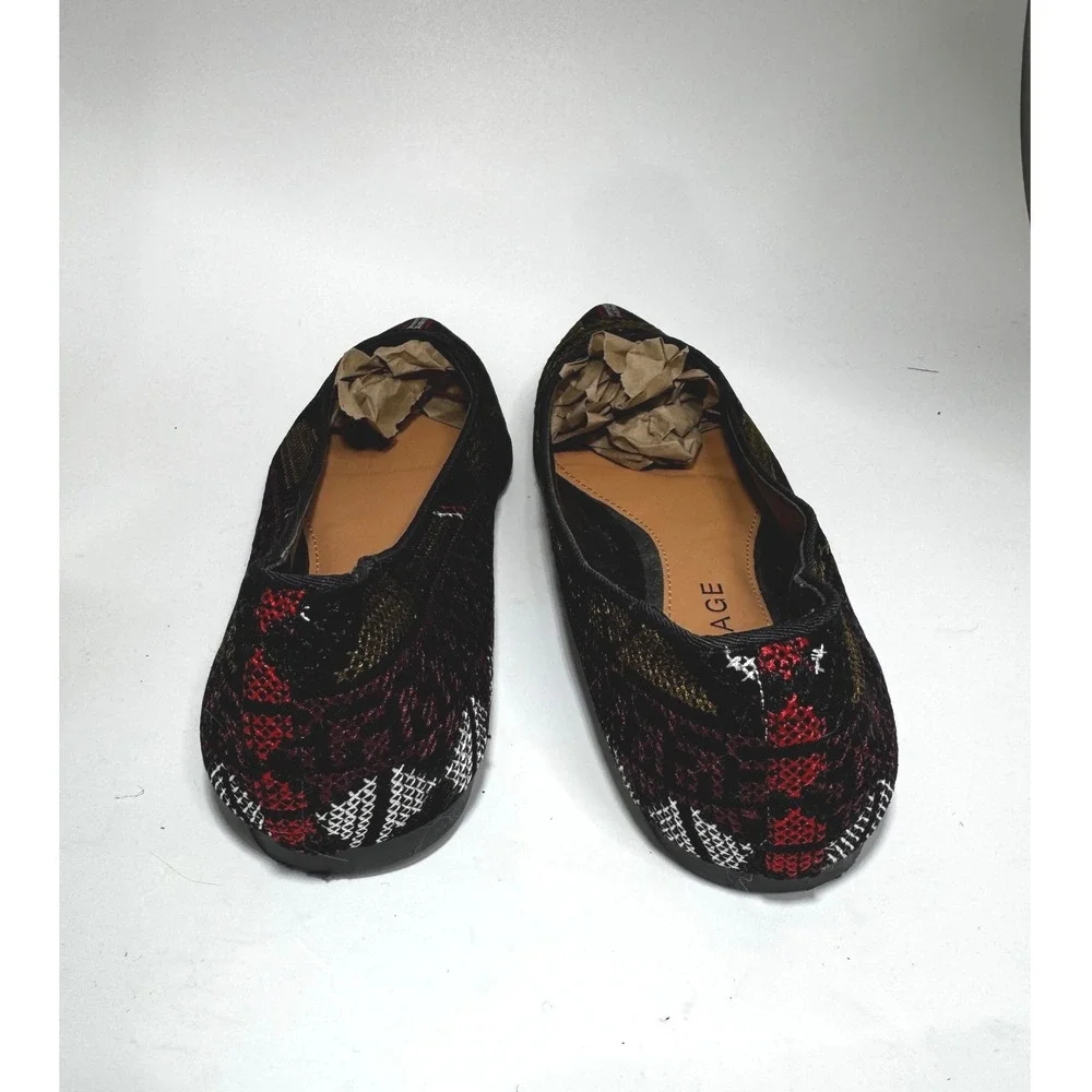Rampage Womens Pointed Toe Flats‎ Woven Geometric Tapestry Black Gold Red Multi